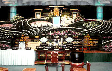 大分県宇佐市のお葬式の祭壇例